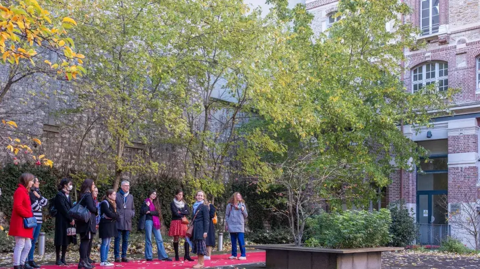 Journée européenne du patrimoine universitaire 2023, visite de la Bibliothèque Sainte Barbe par les étudiants du master Patrimoine et musées